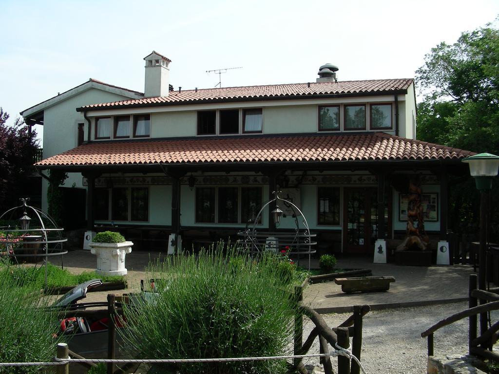 Agriturismo Mezzaluna Malchina Exterior foto