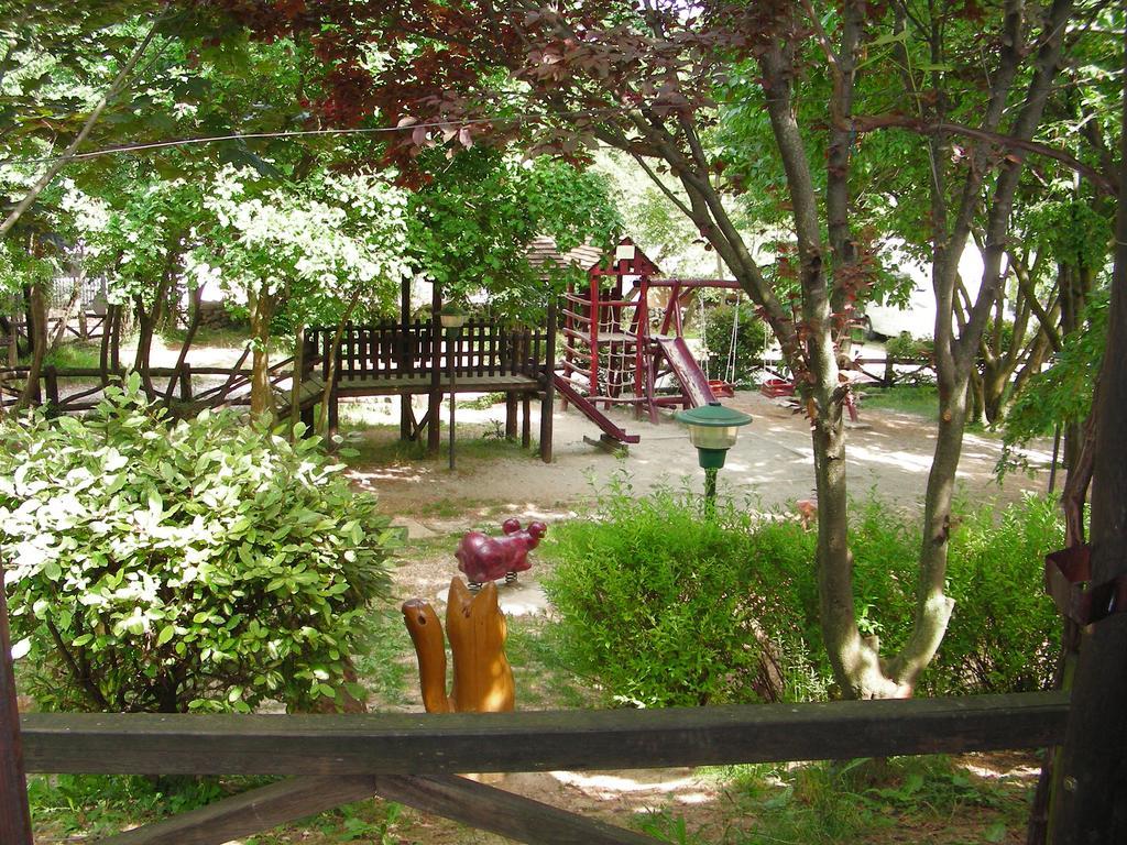 Agriturismo Mezzaluna Malchina Exterior foto